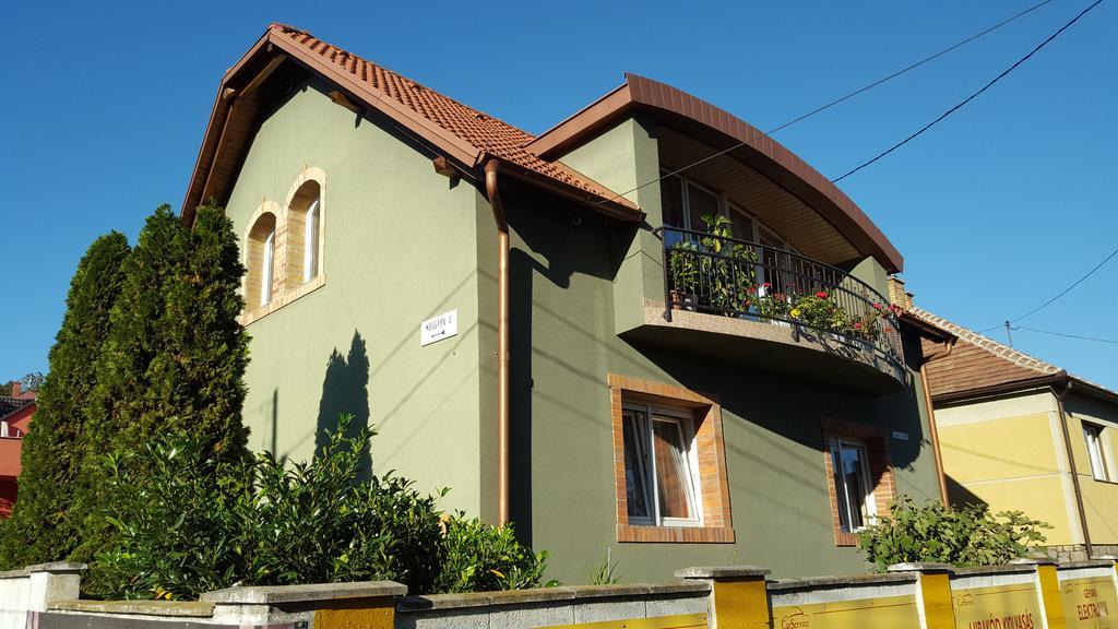 Szigeti Apartmanhaz Πετς Εξωτερικό φωτογραφία